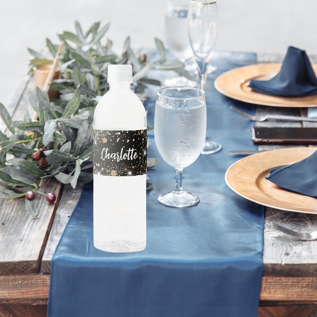 Svart guld glittrar namn skrift vattenflaskor etikett (Skapare uppladdad)
