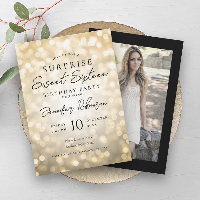 Svart Guld-Ljus-foto-SURPRISE-sötare 16 Inbjudningar (Black Gold Lights Photo SURPRISE Sweet 16 Invitation)