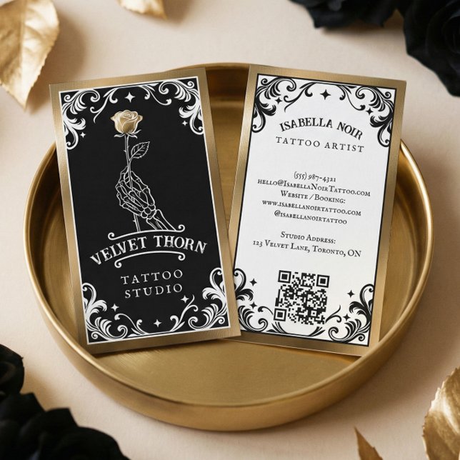 Svart Guld Tatoveringskonstnär Skelett Blommig Ros Visitkort (Black Gold Tattoo Artist Skeleton Floral Rose Business Card)