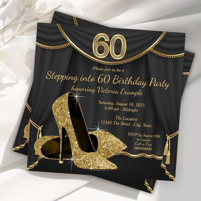 Svart Guldsko Steg in i 60-årsfest Inbjudningar (Woman stepping into 60 high birthday party invitation with gold high heel shoes. )