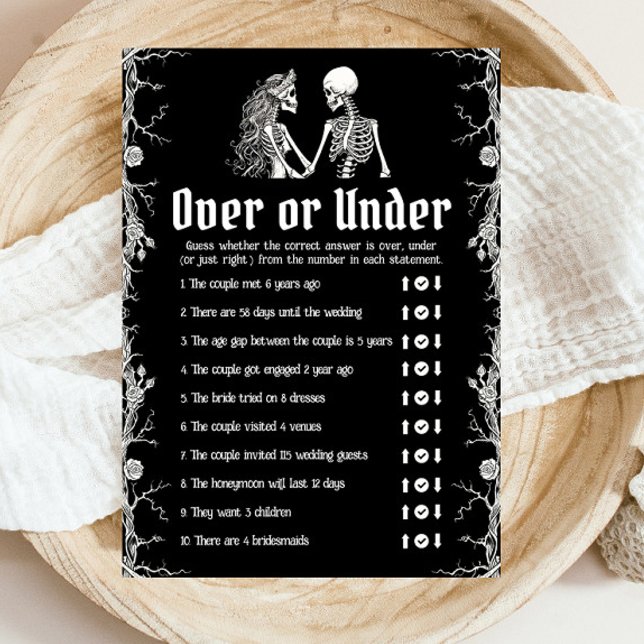 Svart Halloween över eller under Möhippa spel Inbjudningar (Black Halloween Over or Under Bridal Shower Game)