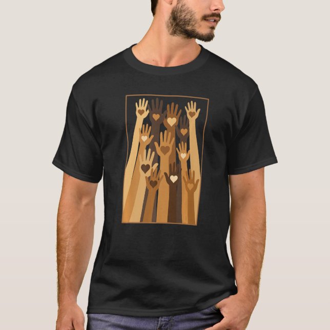 Svart historikmånad för Melanin Hand Hearts BLM-Af T Shirt (Framsida)