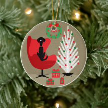 Svart hund i julrum i mitten av seklet