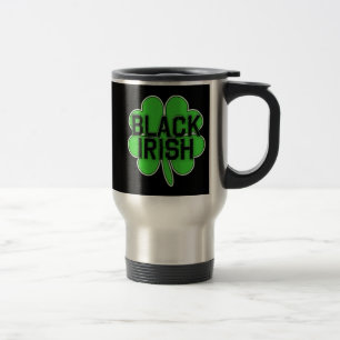 Svart irländare med den stora shamrocken för st resemugg