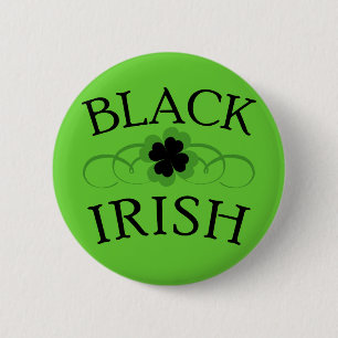 SVART IRLÄNDARE med den svart shamrocken Knapp