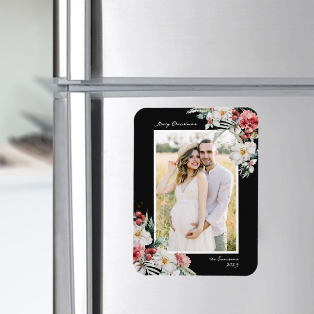 Svart jul-Elegant Photo Magnet (Elegant Black Holiday Card Magnet with Photo and Watercolor Botanical Floral Berries)