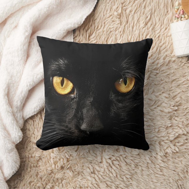 Svart Katt Ansikte Med Gula Ögon Kudde (Filt)