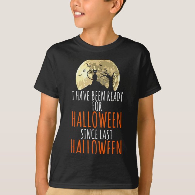 Svart katt död träd redo för halloween  t shirt (Framsida)
