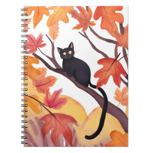 Svart katt i ett träd Höst Autumn spökligt söt Anteckningsbok
