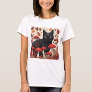 Svart katt i höstskogen t shirt