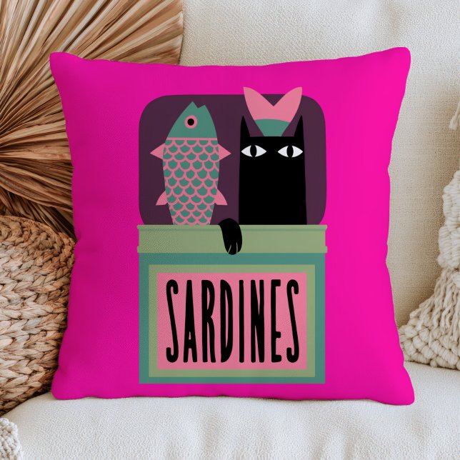 Svart katt i sardindosa Rollig djur Maximalist Kudde (Skapare uppladdad)