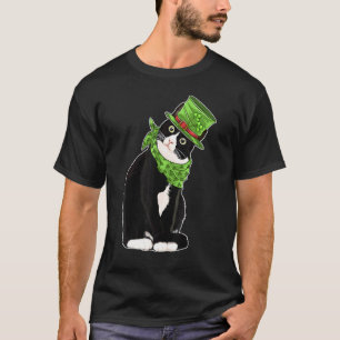 Svart katt med Leprechaun-hatt Roligt irländskt St T Shirt