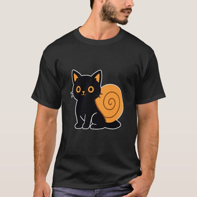 Svart katt med snigelskal t shirt (Framsida)