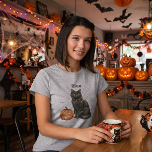 Svart katt med spindelnät och Jack o Lantern. Boo. T Shirt
