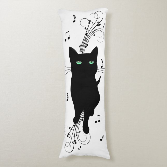 Svart katt omgiven av viskande toner av musik kroppskudde (Framsidan Vertikal)