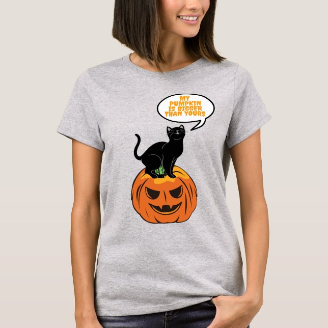 Svart katt på pumpa, Halloween T-Shirt (Framsida)