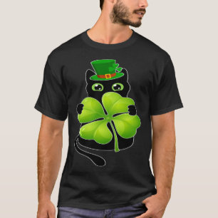Svart katt som håller C Shamrock St Patricks Day 2 T Shirt
