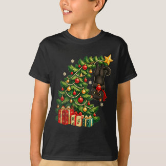 Svart katt som hänger från julgran festlig husdjur t shirt