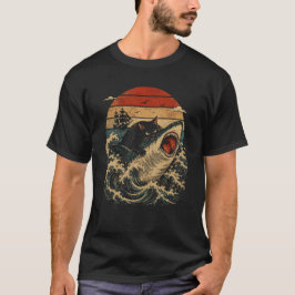 Svart katt som rider på en vild haj t shirt