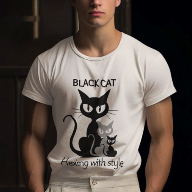 Svart katttext skriven med Tre svarta katter T Shirt (Skapare uppladdad)