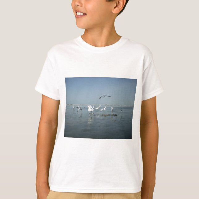 Svart Kråka och vita tranor: ett naturkontrast Tee Shirt (Framsida)