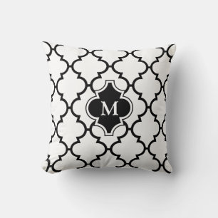 Svart kudder det Monogrammed Quatrefoil för vit Kudde