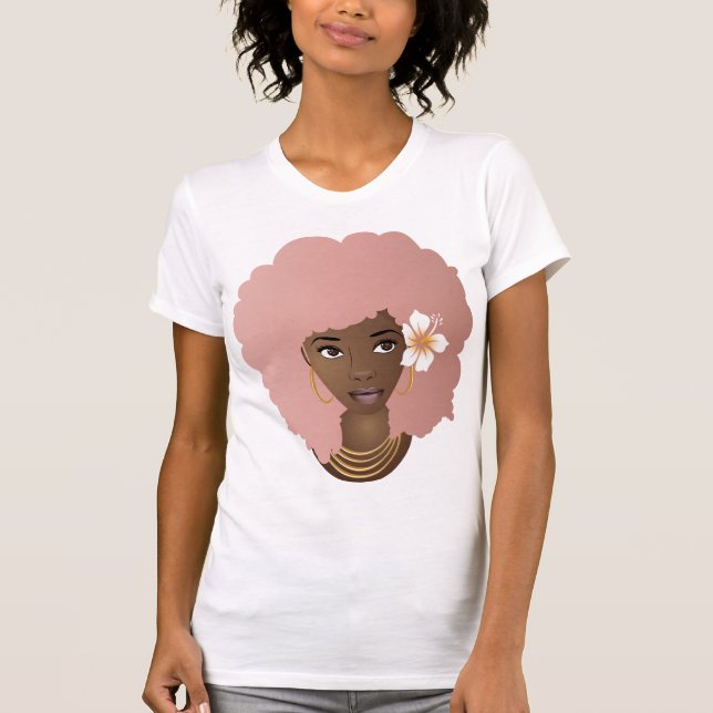 Svart kvinna, Rosa Afro, blomma i hennes naturliga T Shirt (Framsida)