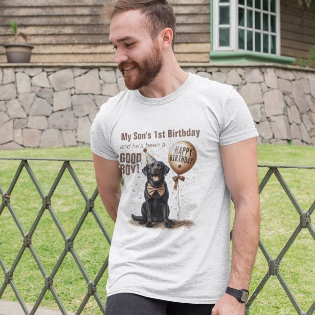 Svart lab Anpassningsbarna Far vid födelsedagen T Shirt (cute happy birthday balloon black labrador confetti party hat  t-shirt for dad)