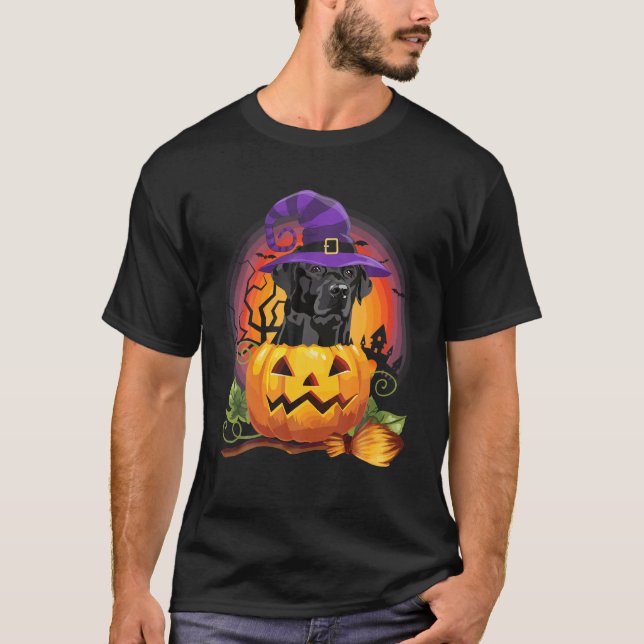 Svart lab Witch Pumpkin Halloween Hund älskare T Shirt (Framsida)