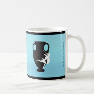 Svart logotyp för Panoply på en blåttmugg Kaffemugg