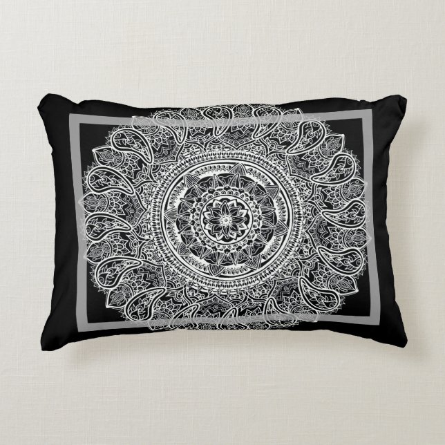 Svart Mandala Kuddöverdrag Prydnadskudde (Framsidan)