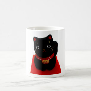 Svart Maneki Neko på ett rött mattar Kaffemugg