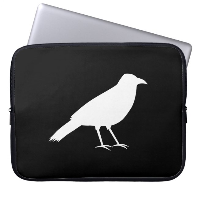 Svart med en vitCrow. Laptop Sleeve (Framsidan)