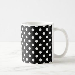 Svart med vita punkter kaffemugg