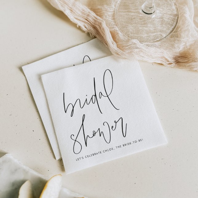 Svart minimal handskriven Möhippa av skript Pappersservett (Minimalist bridal shower paper napkins featuring handwritten script and modern typography.)