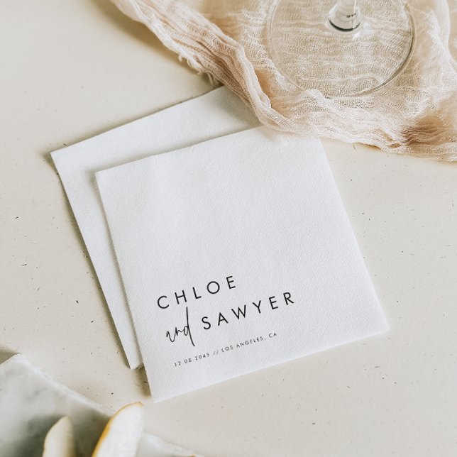 Svart minimalistisk handskriven Bröllop Pappersservett (These minimalist wedding paper napkins showcase handwritten script paired with simple typography.)