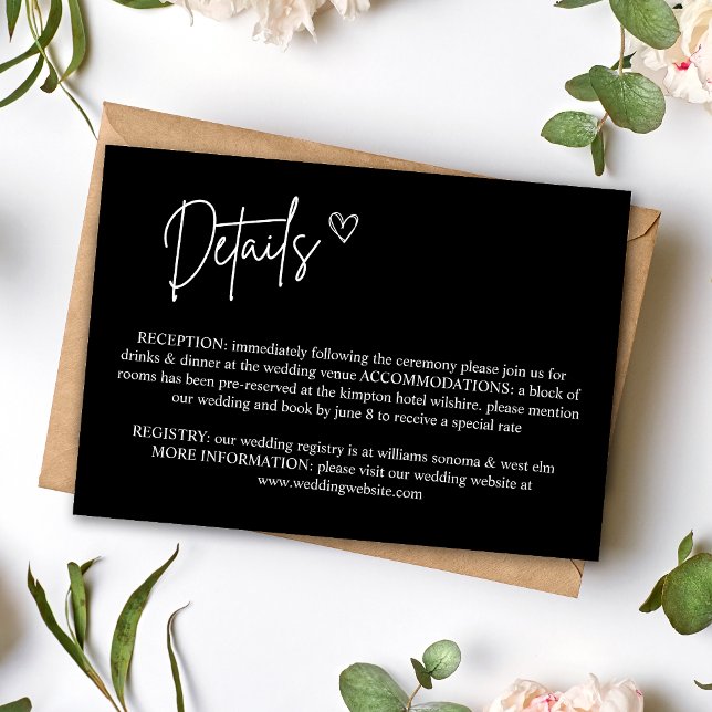Svart minimalistiskt bröllop detaljer bifogat kort (Black minimalist enclosure card shares wedding details with a sleek, modern touch.)