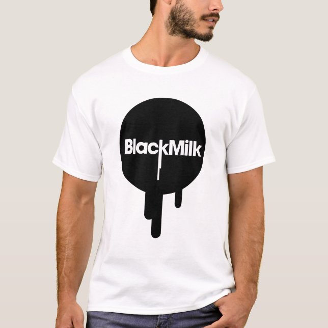 Svart Mjölk T Shirt (Framsida)