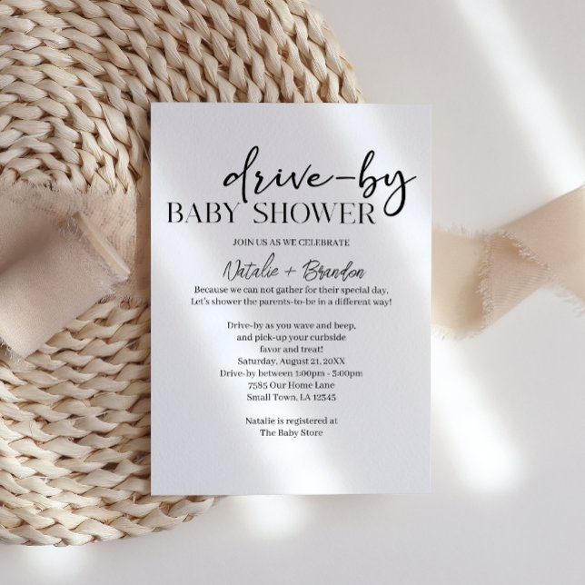 Svart Modern Enkel Skript Drive-By Baby Shower Inbjudningar (Skapare uppladdad)