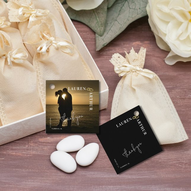 Svart, modern, minimal foto Bröllop med ultraChic Gåvor Etiketter (Skapare uppladdad)