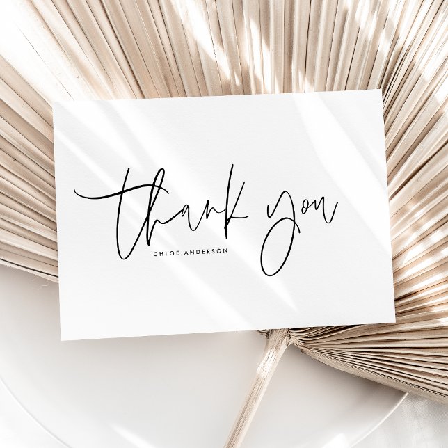 Svart modern minimalist handskriven skrift tack kort (Modern minimalist thank you card featuring black handwritten script on a clean layout.)