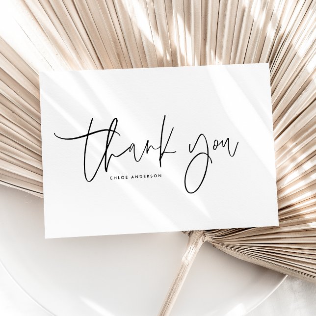 Svart Modern Minimalist Handskriven Typografi Tack Kort (This minimalist thank you card features a clean black handwritten script on a minimalist layout.)