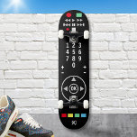Svart modern Snyggt-Coola för TV-fjärrkontroll Mini Skateboard Bräda 18,5 Cm<br><div class="desc">Ta med dig underhållningsvärlden utomhus med den här coolans fjärrstyrda matbord. Designen har gjorts för att se ut som en vanlig TV-fjärrkontroll och innehåller knappar,  pilar,  siffror och symboler.</div>