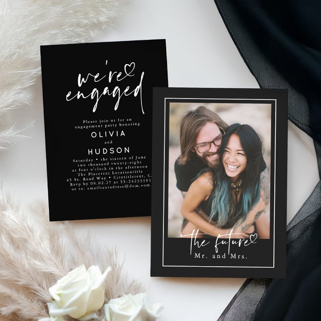 Svart, modernt, minimalistiskt foto för Förlovning Inbjudningar (Engagement Party Photo Invitation Template)