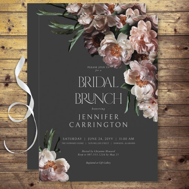Svart Möhippa-Brunch för Modern Mörk Flower Blomma Inbjudningar (Modern Dark Flower Blossoms Black Bridal Brunch Invitation)