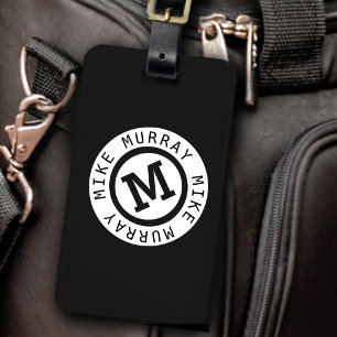 svart monogram/runt namn och inledande M brev Bagagebricka