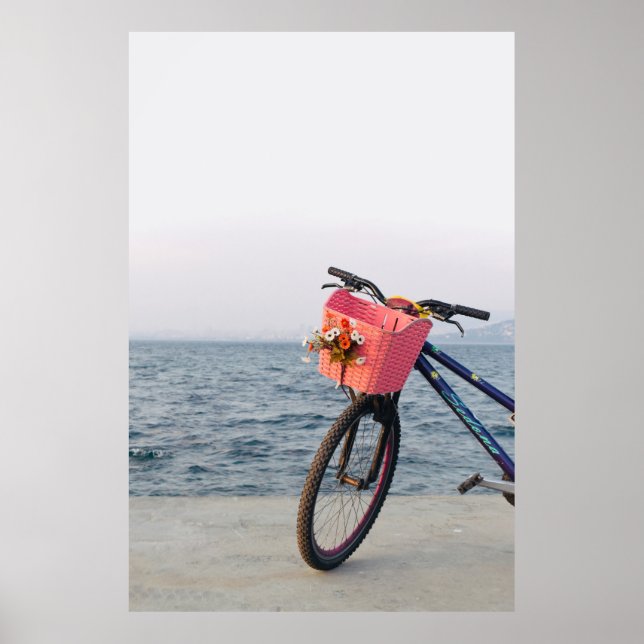 Svart och blå cykel med basket poster (Framsidan)