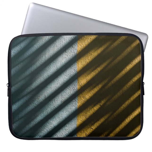 SVART OCH BROWN STRIPED TEXTILE LAPTOP FODRAL (Framsidan)