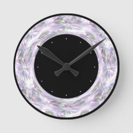 Svart och diamanttryck runt urverk rund klocka