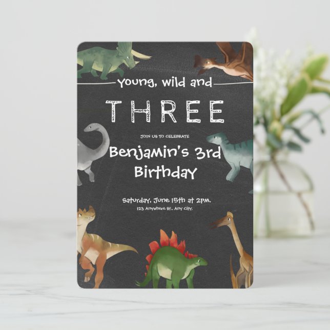 Svart och färgglatt utskrivbart födelsedagsfirande inbjudningar (Stående Fram)